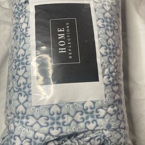 Light Blue Floral Comforter